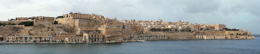 Senglea Apartments Bagian luar foto