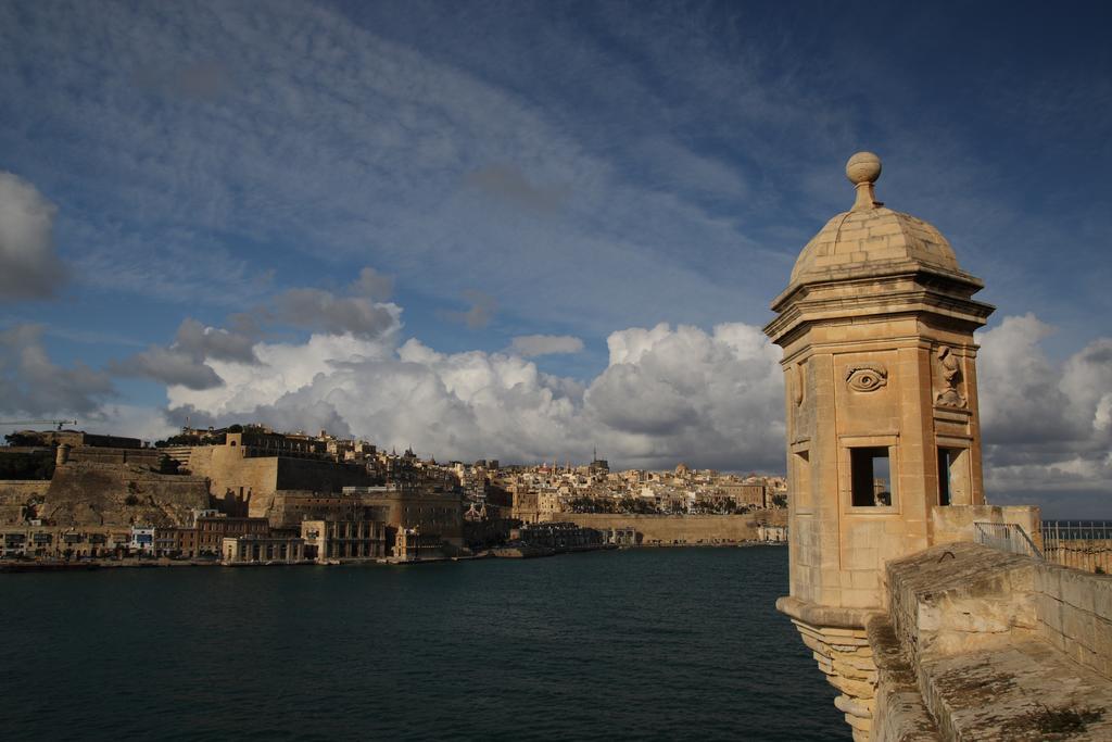 Senglea Apartments Bagian luar foto